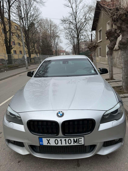 Capace oglinzi design BATMAN pentru BMW Seria 5 F10 2010-2013 - lac negru piano