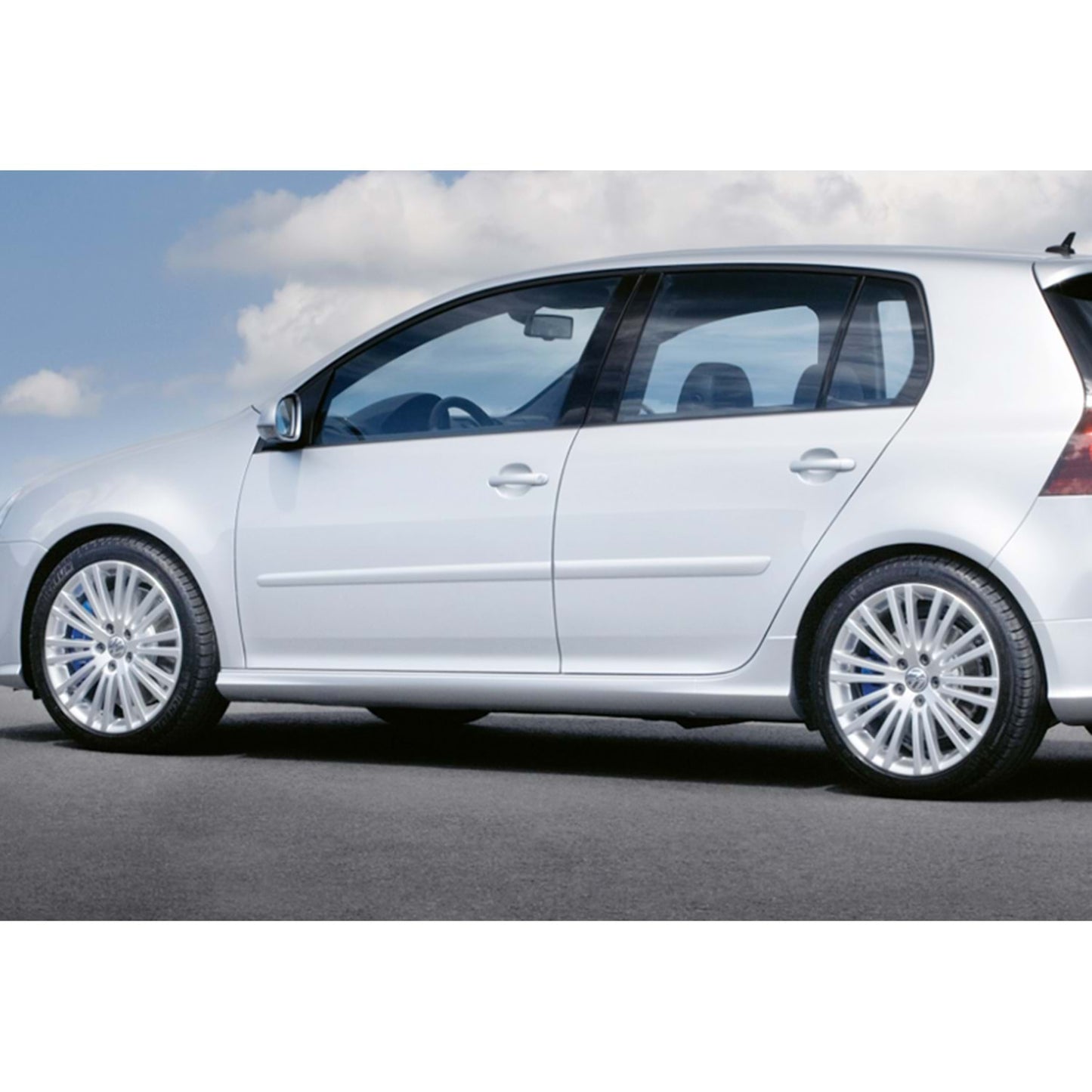 Praguri stil GTI pentru Volkswagen Golf 5
