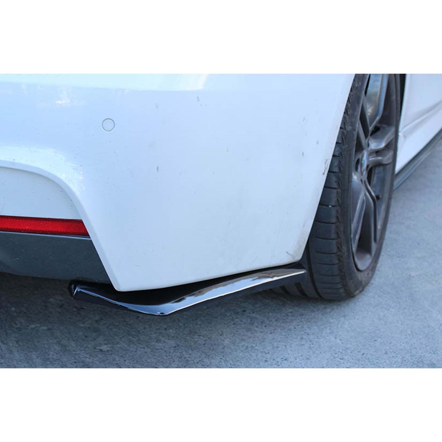 УНИВЕРСАЛНИ ЗАДНИ СПЛИТЕРИ