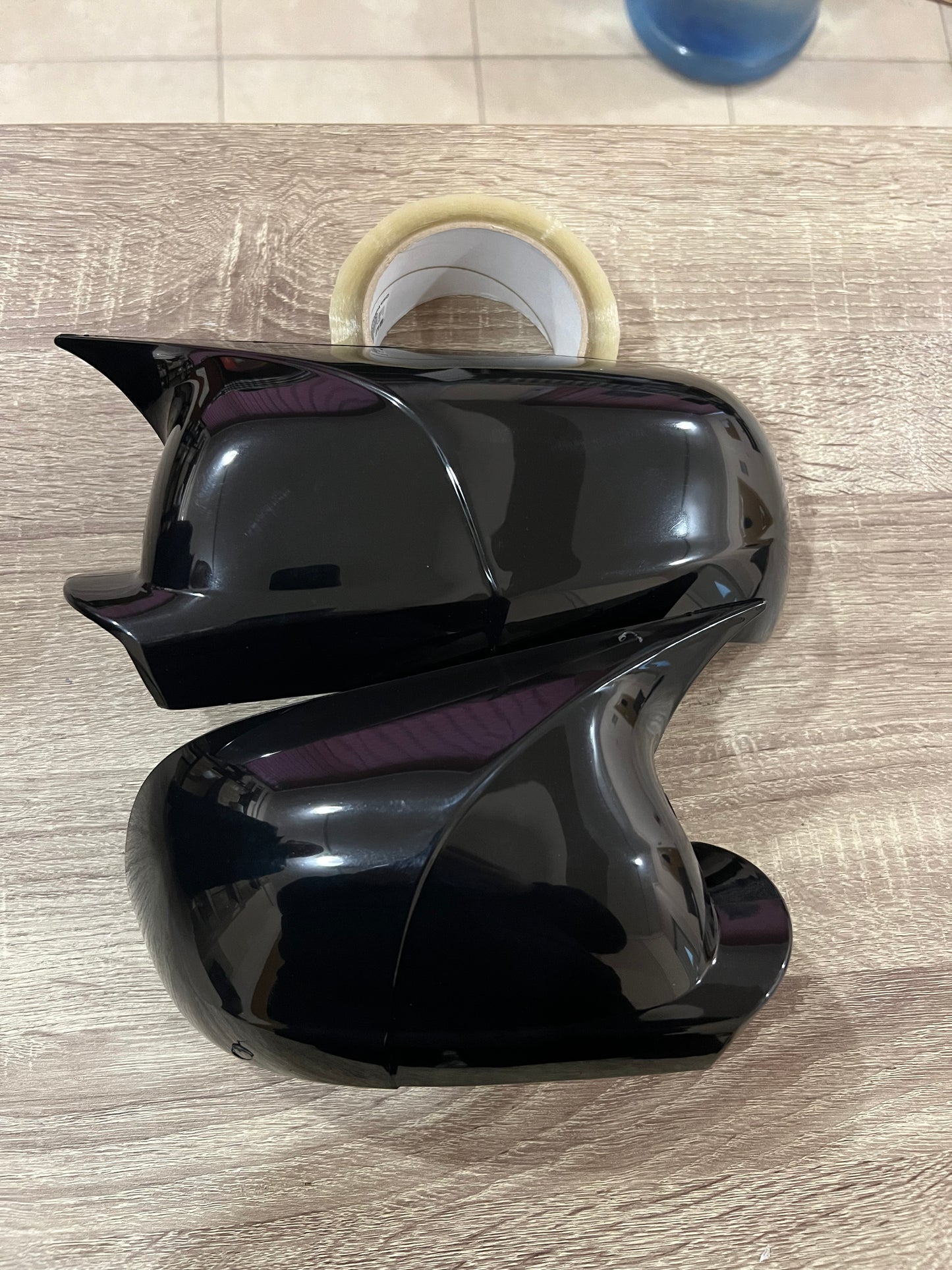 Huse oglindă design BATMAN pentru VW PASSAT B5 / B5.5 - lac negru piano