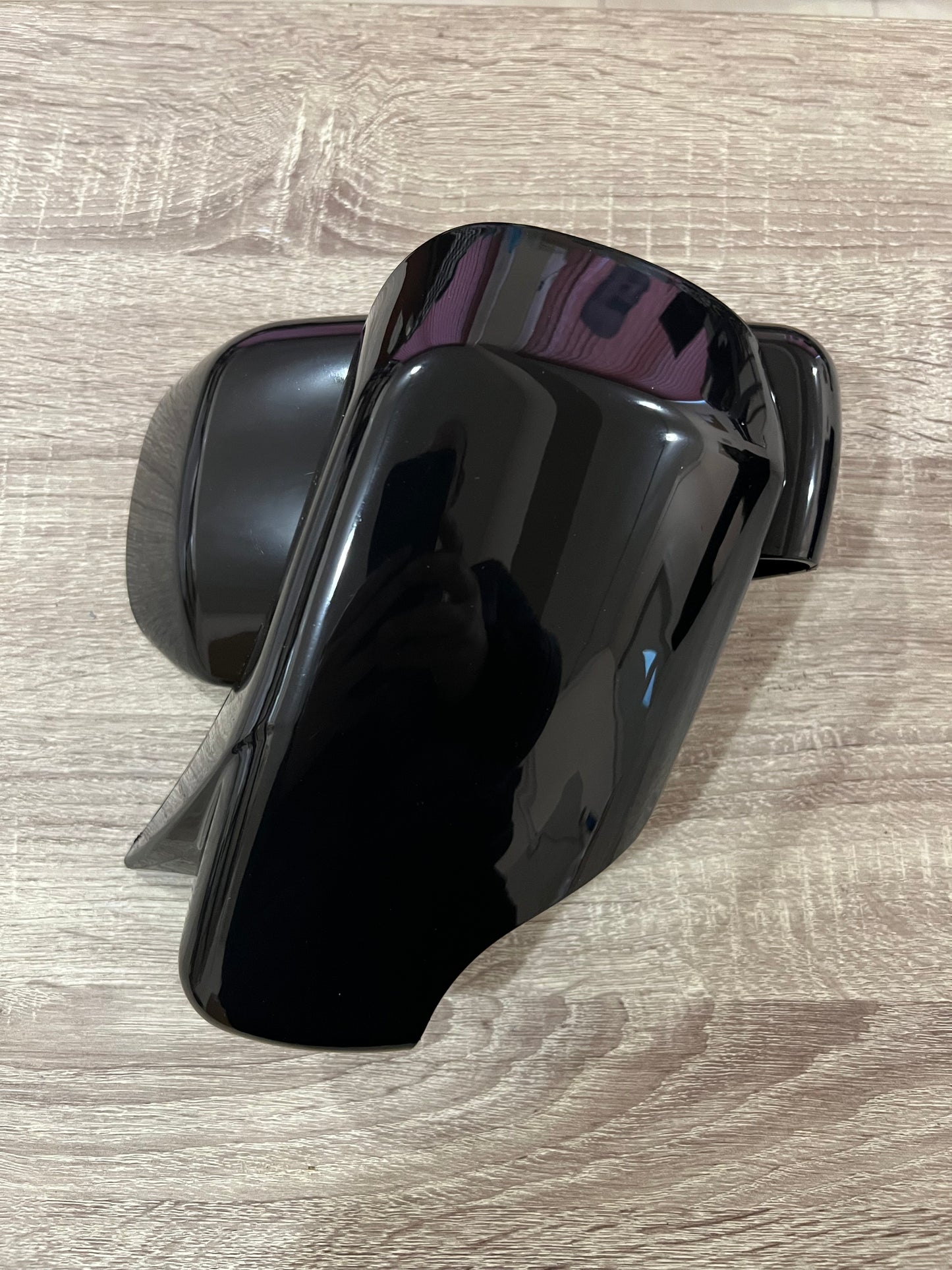 Capace oglindă design BATMAN pentru BMW seria 5 E39 1995-2003 - lac negru piano