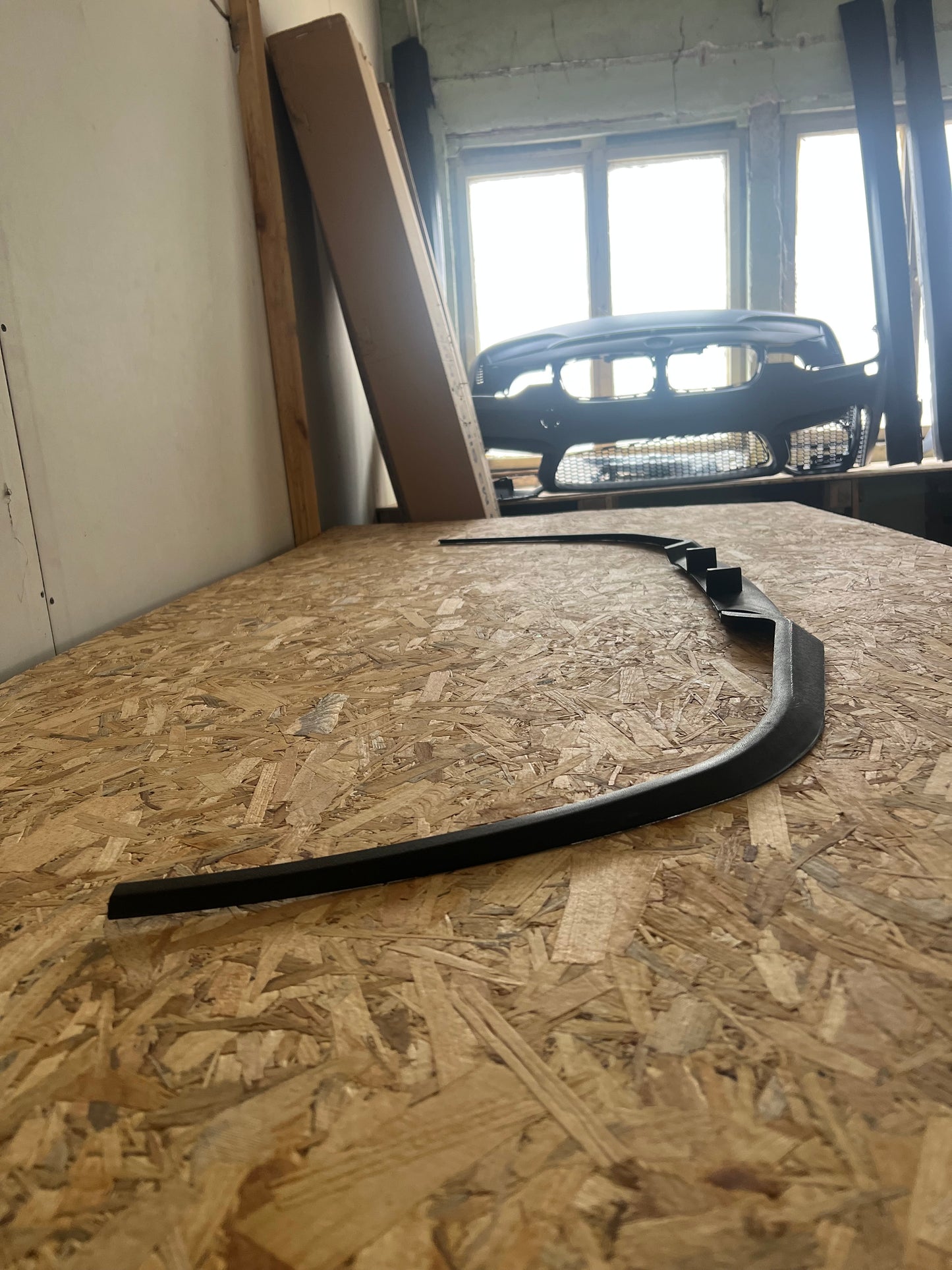 Eleron față pentru AUDI A6 C6 2004-2011