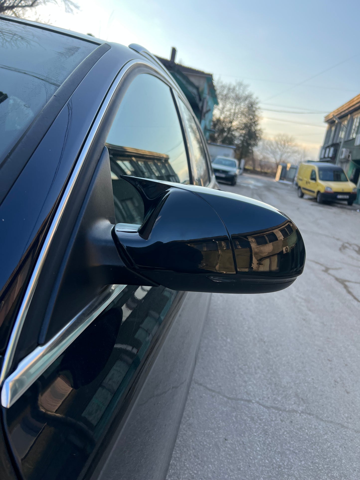 CARCASE OGLINZI PENTRU AUDI A4 B8 2008-2014 CU SEMNALIZARE SUB CARCASĂ