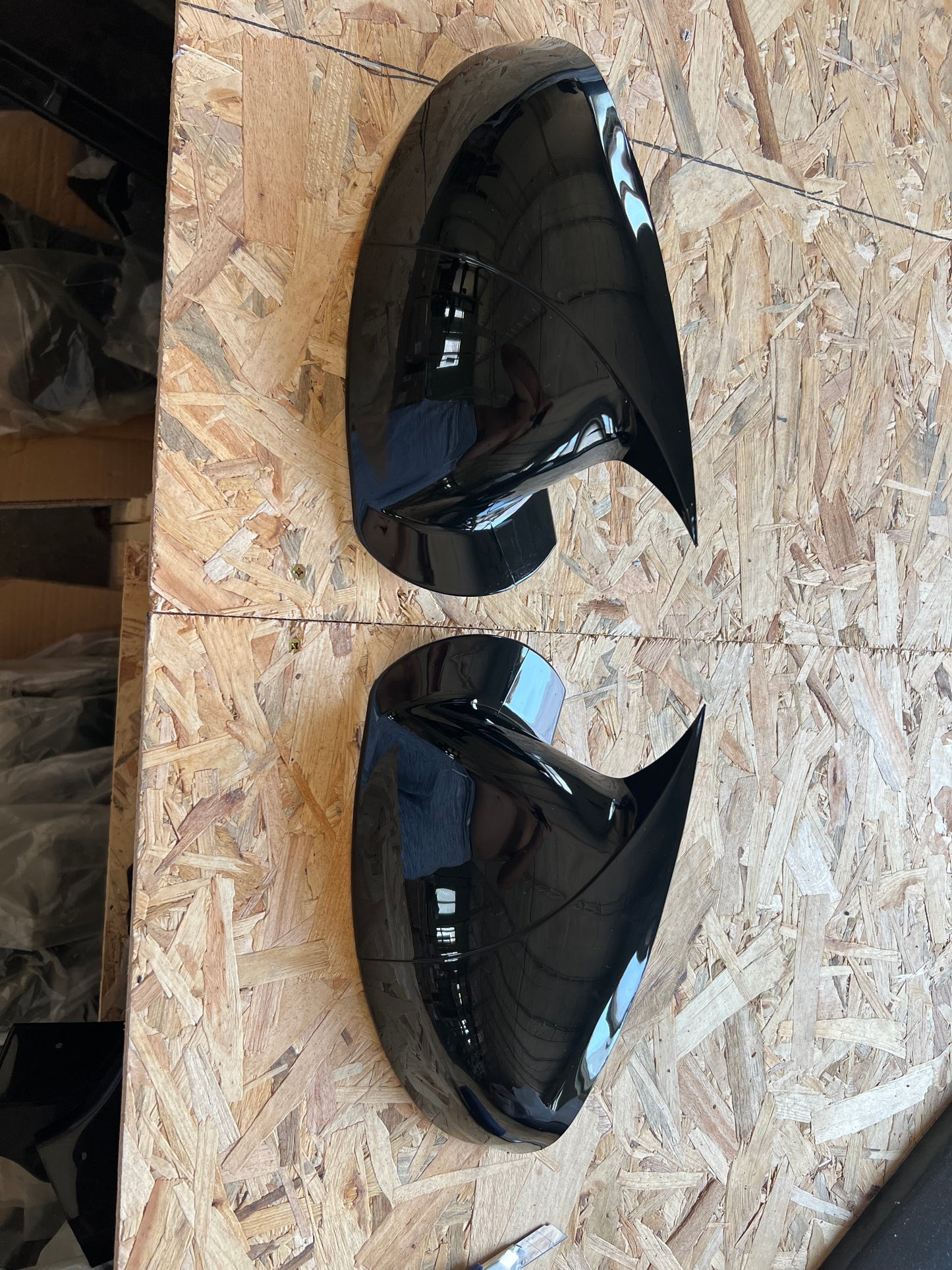 CARCASE OGLINZI PENTRU OPEL INSIGNIA 2008-2017