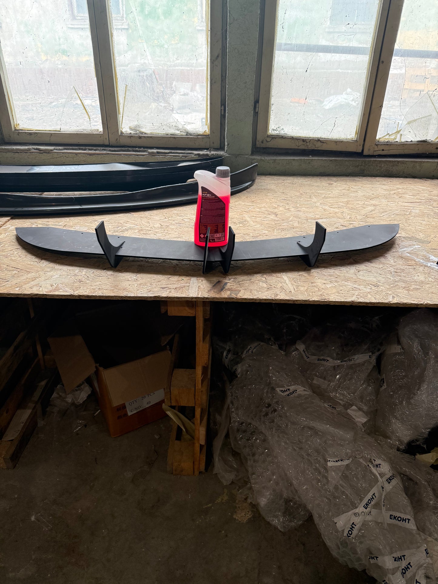 Difuzor spate R Max pentru Golf 5 – Negru mat, plastic ABS / 2003–2009