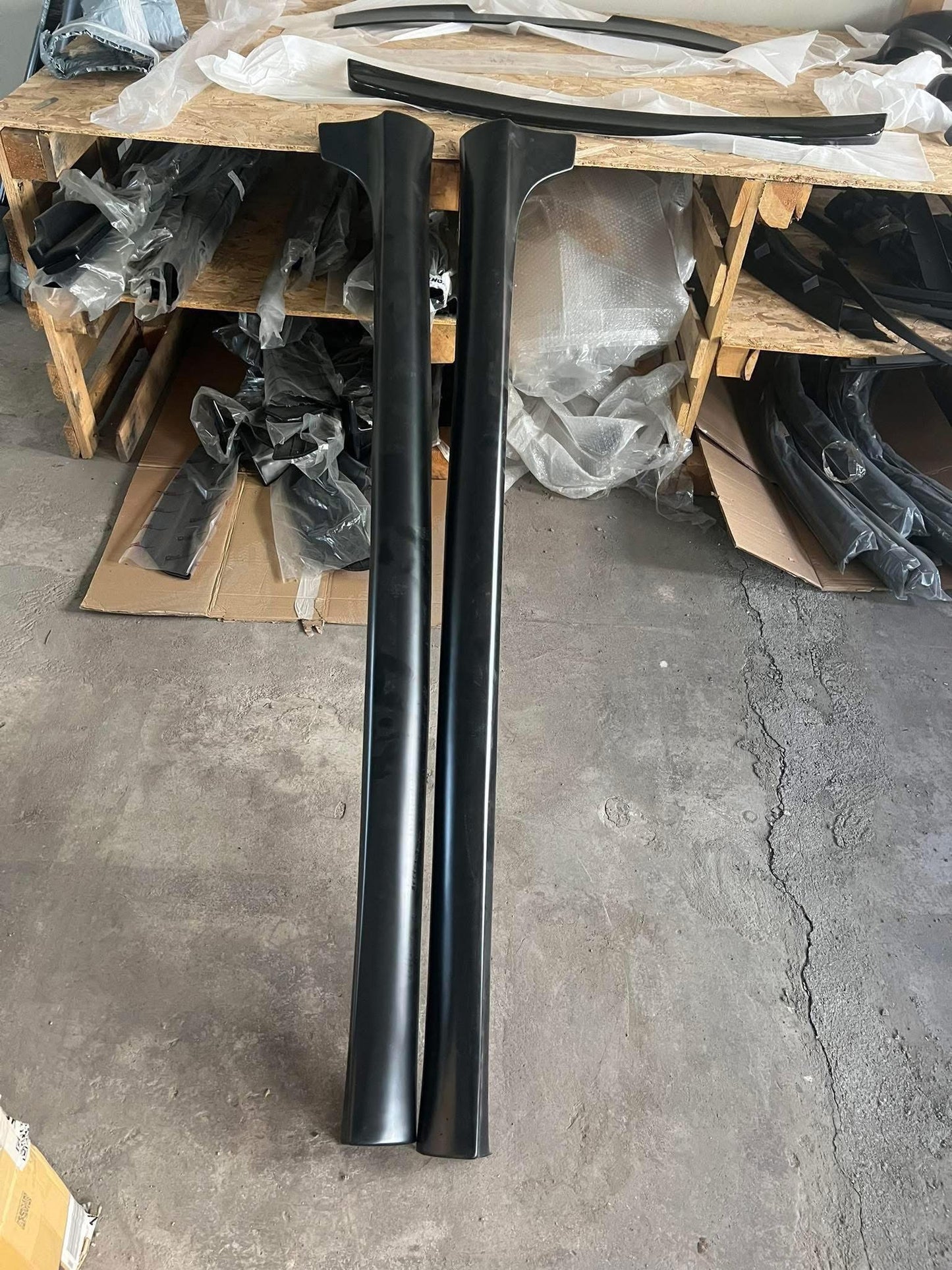 Praguri stil GTI pentru Volkswagen Golf 5