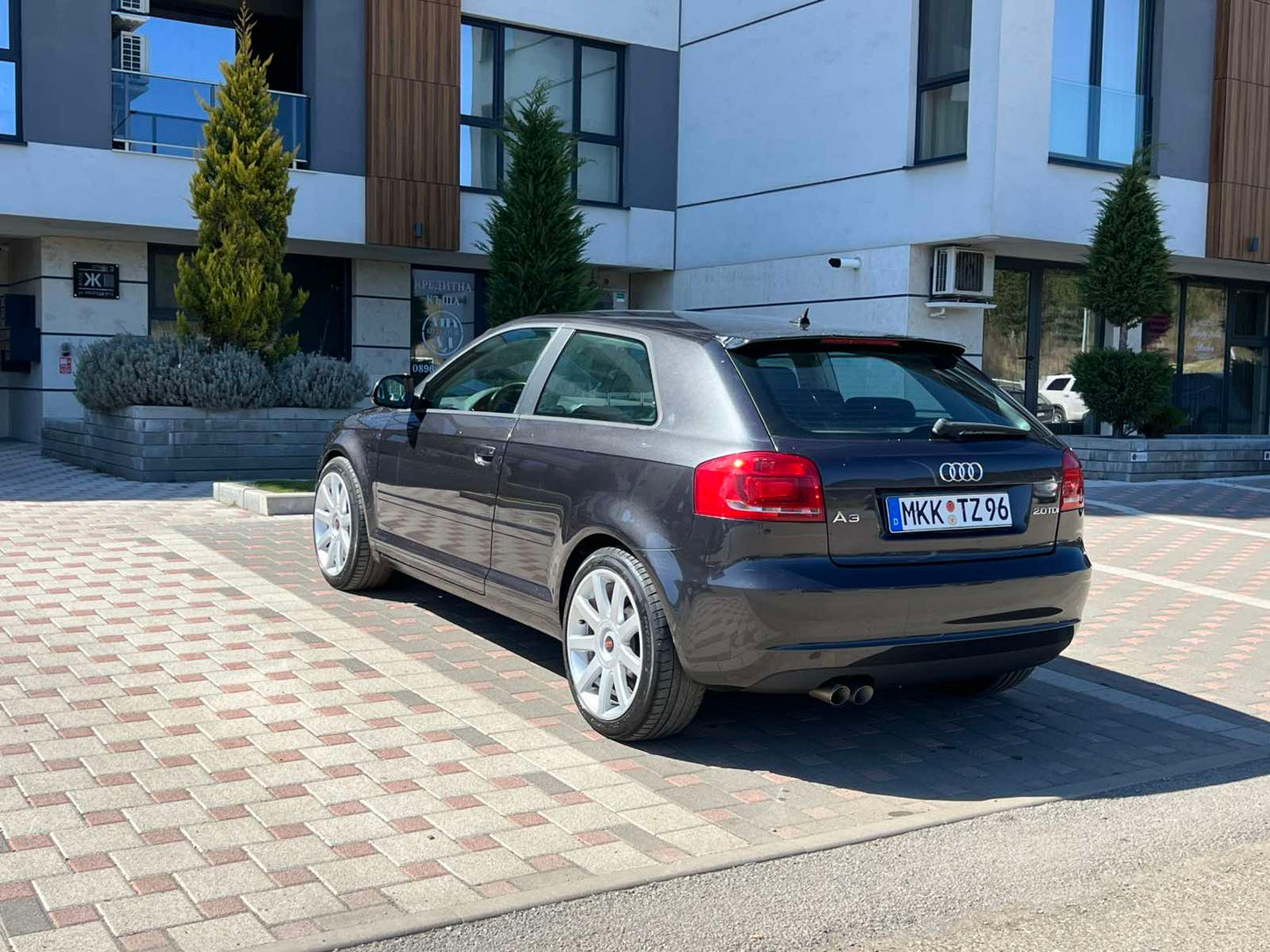 SPOILER PENTRU AUDI A3 8P 2003-2008 4 uși Stil RS3