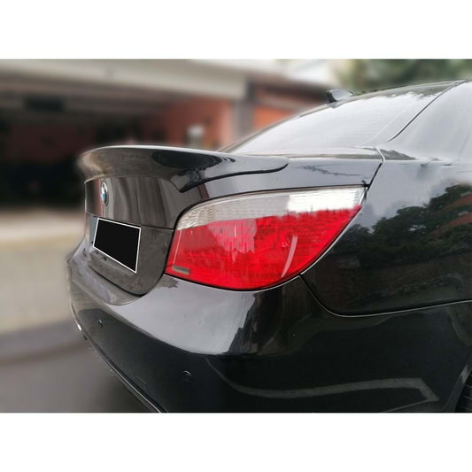 Eleron portbagaj stil CSL pentru BMW E60 negru lucios